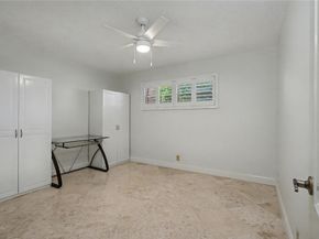 9320 S Hollybrook Lake Dr 103, Pembroke Pines FL 33025