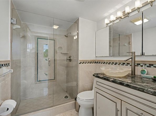 9320 S Hollybrook Lake Dr 103, Pembroke Pines FL 33025