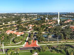 2760 Tecumseh Drive, West Palm Beach FL 33409