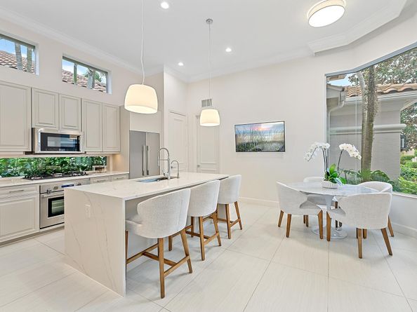 108 Bianca Drive, Palm Beach Gardens FL 33418