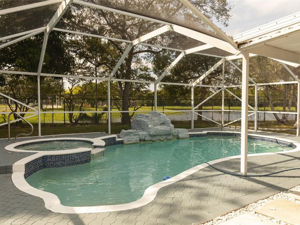 2080 SW 107th Ave, Miramar FL 33025