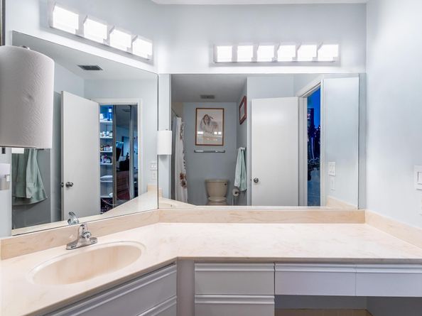 3351 Emerald Oaks Dr 103, Hollywood FL 33021