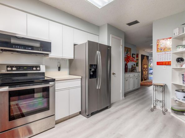 3351 Emerald Oaks Dr 103, Hollywood FL 33021