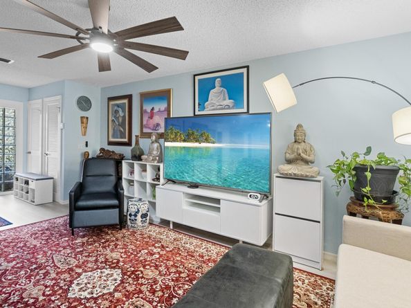 3351 Emerald Oaks Dr 103, Hollywood FL 33021