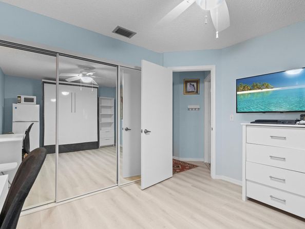 3351 Emerald Oaks Dr 103, Hollywood FL 33021