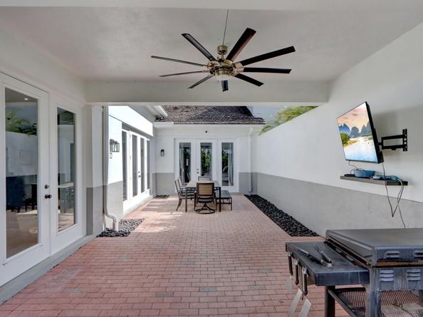 5885 NW 40th Terrace, Boca Raton FL 33496