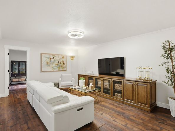 1001 10th Terrace, Palm Beach Gardens FL 33418