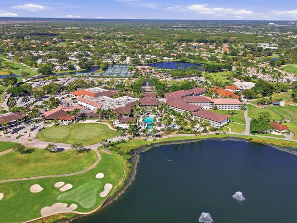 1001 10th Terrace, Palm Beach Gardens FL 33418