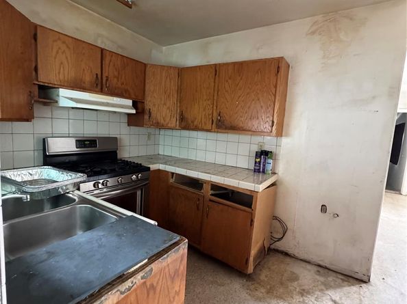 18530 NW 42nd Ave, Miami Gardens FL 33055