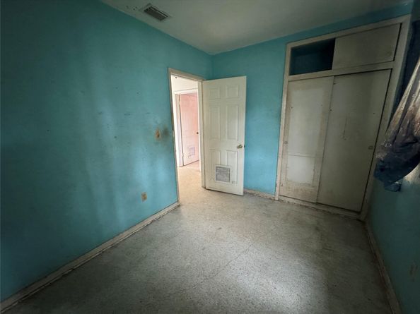 18530 NW 42nd Ave, Miami Gardens FL 33055