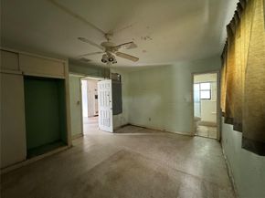 18530 NW 42nd Ave, Miami Gardens FL 33055