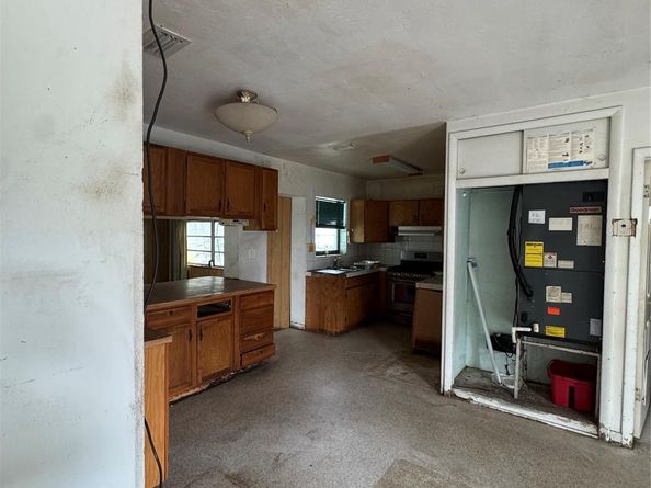 18530 NW 42nd Ave, Miami Gardens FL 33055