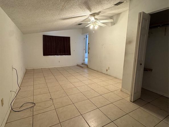 18530 NW 42nd Ave, Miami Gardens FL 33055