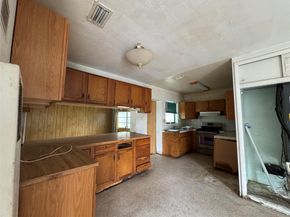 18530 NW 42nd Ave, Miami Gardens FL 33055