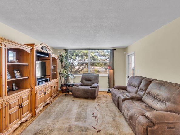 6890 Royal Palm Blvd 203H, Margate FL 33063