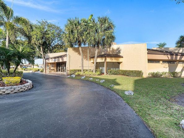 6890 Royal Palm Blvd 203H, Margate FL 33063