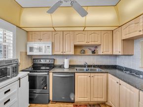 6890 Royal Palm Blvd 203H, Margate FL 33063