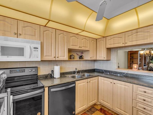 6890 Royal Palm Blvd 203H, Margate FL 33063