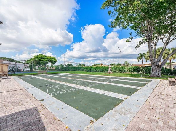 6890 Royal Palm Blvd 203H, Margate FL 33063