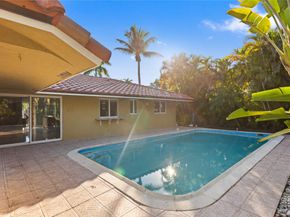 11305 NW 38th St, Coral Springs FL 33065