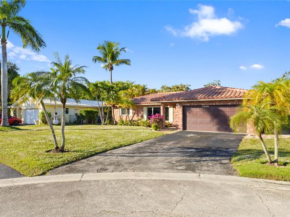 11305 NW 38th St, Coral Springs FL 33065