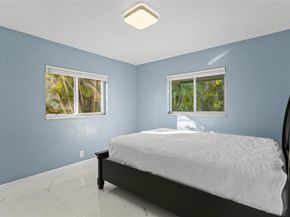 11305 NW 38th St, Coral Springs FL 33065