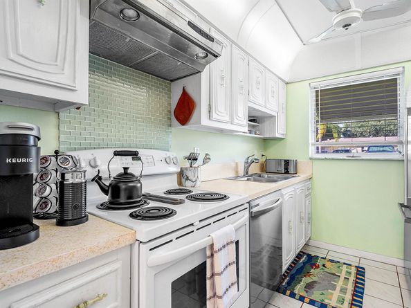 1010 Circle Terrace E C, Delray Beach FL 33445