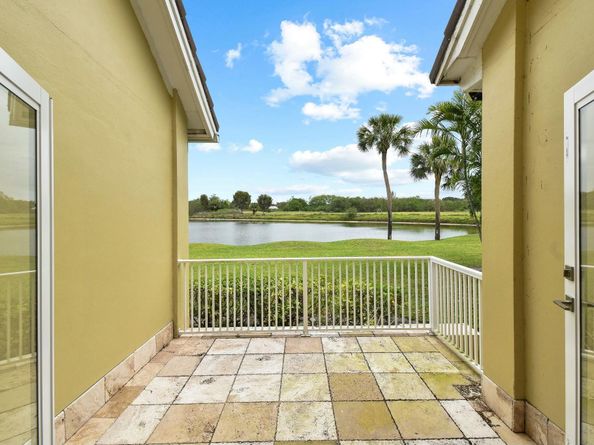 2576 Muirfield Court, Wellington FL 33414