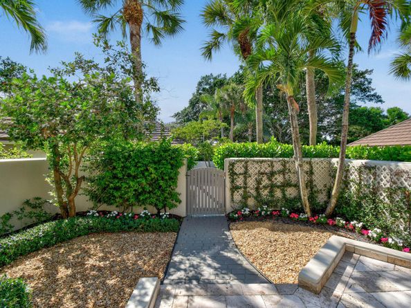 2576 Muirfield Court, Wellington FL 33414