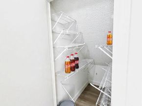 709 Gardens Dr 102, Pompano Beach FL 33069