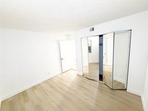 709 Gardens Dr 102, Pompano Beach FL 33069