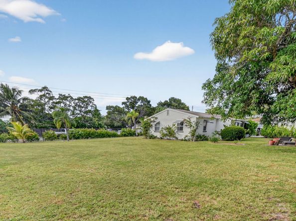 3816 Merrill Avenue, West Palm Beach FL 33405