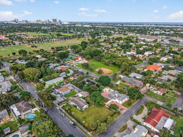 3816 Merrill Avenue, West Palm Beach FL 33405