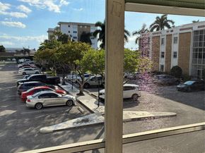 3040 NE 16th Ave A210, Oakland Park FL 33334