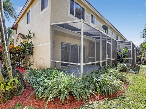 3473 Deer Creek Palladian Cir, Deerfield Beach FL 33442