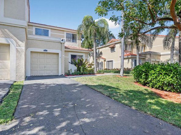 3473 Deer Creek Palladian Cir, Deerfield Beach FL 33442