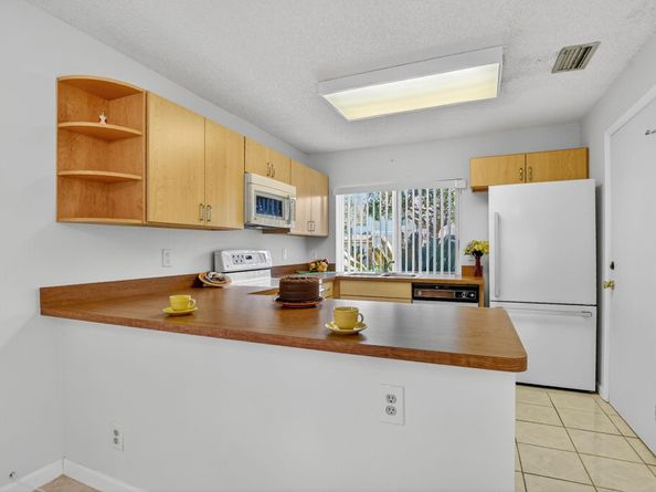 3473 Deer Creek Palladian Cir, Deerfield Beach FL 33442