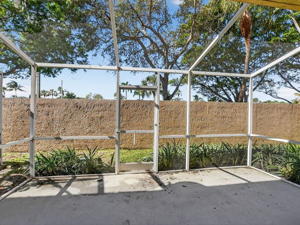 3473 Deer Creek Palladian Cir, Deerfield Beach FL 33442