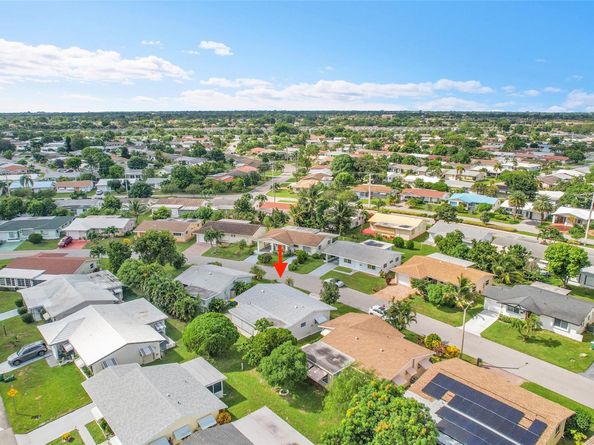 4500 NW 47 Court, Tamarac FL 33319