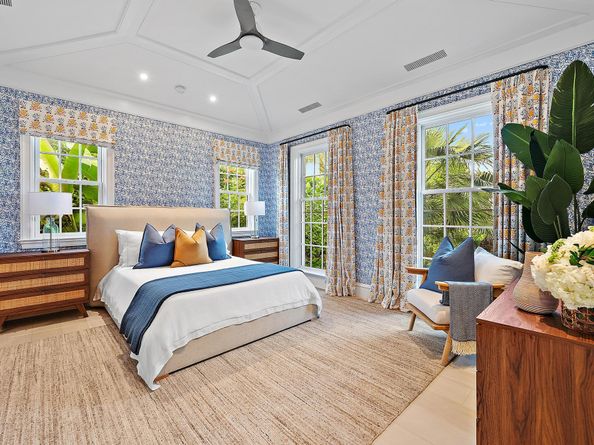 216 Sandpiper Drive, Palm Beach FL 33480