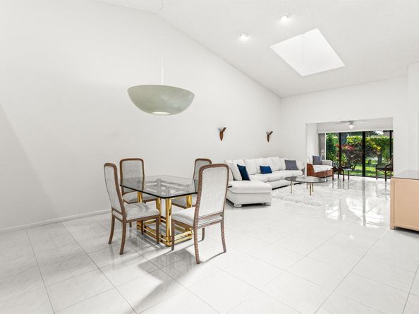 8348 Sunmeadow Lane, Boca Raton FL 33496