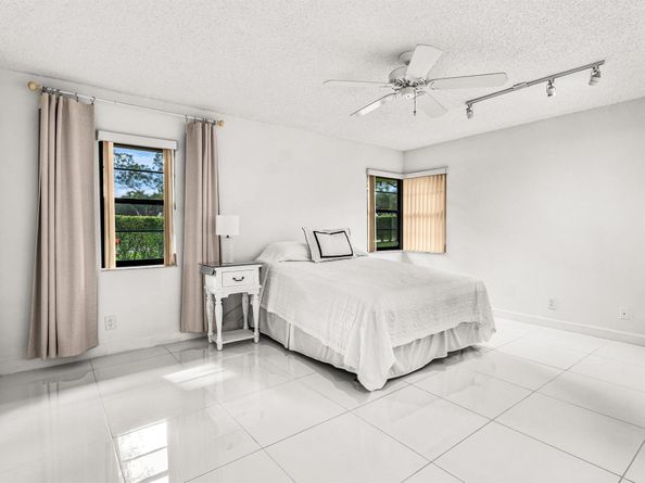 8348 Sunmeadow Lane, Boca Raton FL 33496