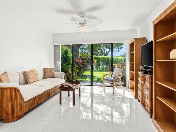 8348 Sunmeadow Lane, Boca Raton FL 33496