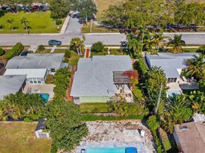 320 Summa Street, West Palm Beach FL 33405