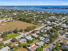320 Summa Street, West Palm Beach FL 33405