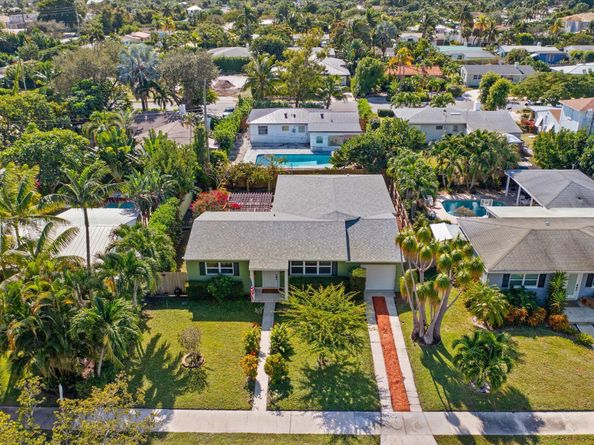 320 Summa Street, West Palm Beach FL 33405