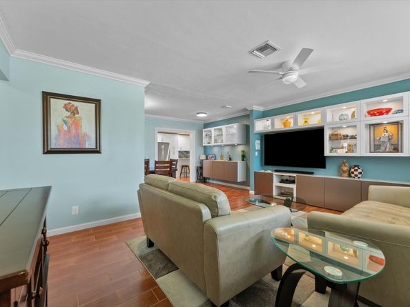 320 Summa Street, West Palm Beach FL 33405