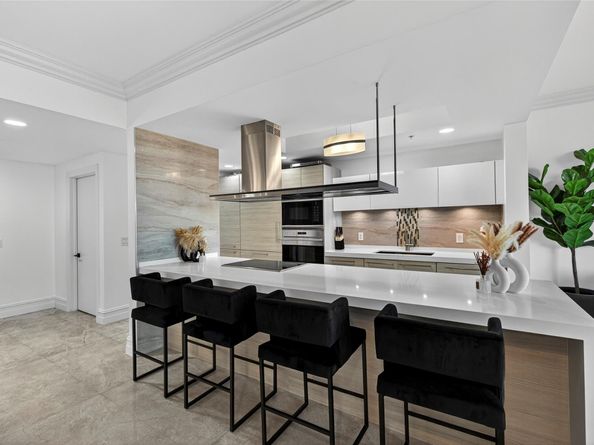 17301 Biscayne Blvd 506, Aventura FL 33160