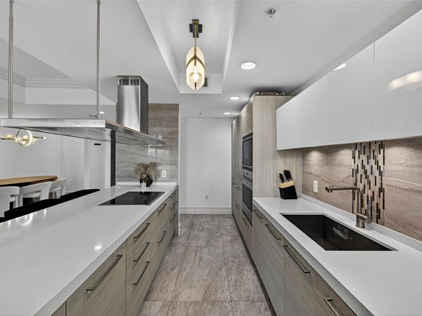 17301 Biscayne Blvd 506, Aventura FL 33160