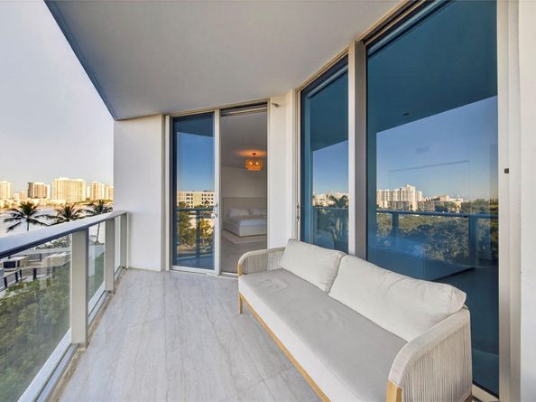 17301 Biscayne Blvd 506, Aventura FL 33160